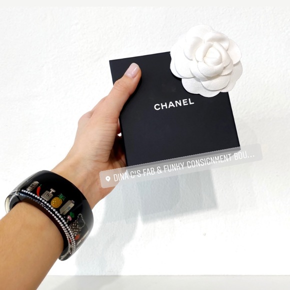 SOLD Authentic Chanel Supermarket Inclusion Bangle - Picture 3 of 10